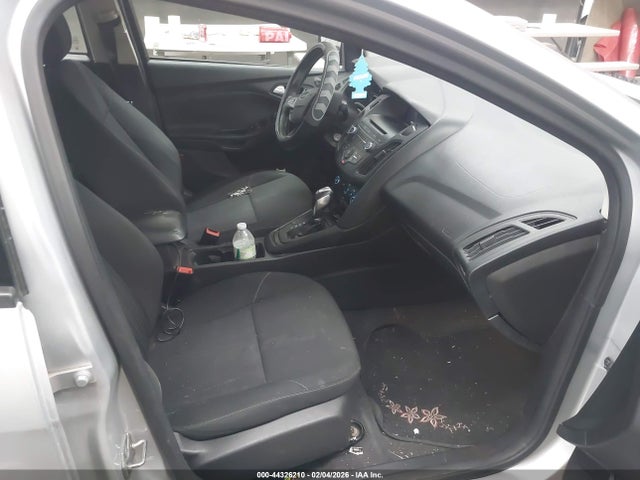 Ford FOCUS SE 2015 1FADP3F27FL379258 Image 5