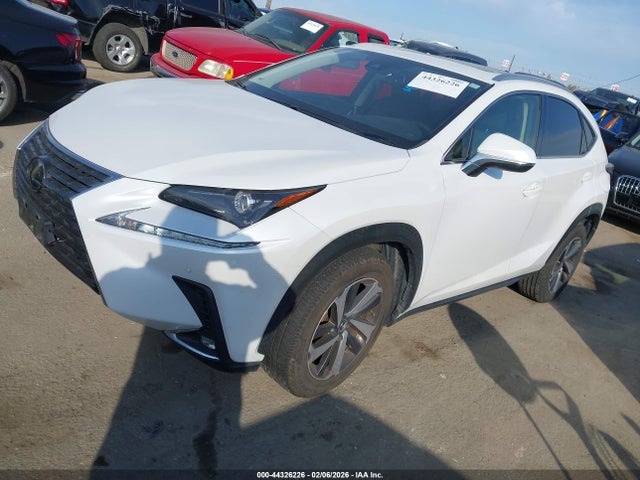JTJDARBZ0L5003922 Lexus NX 300