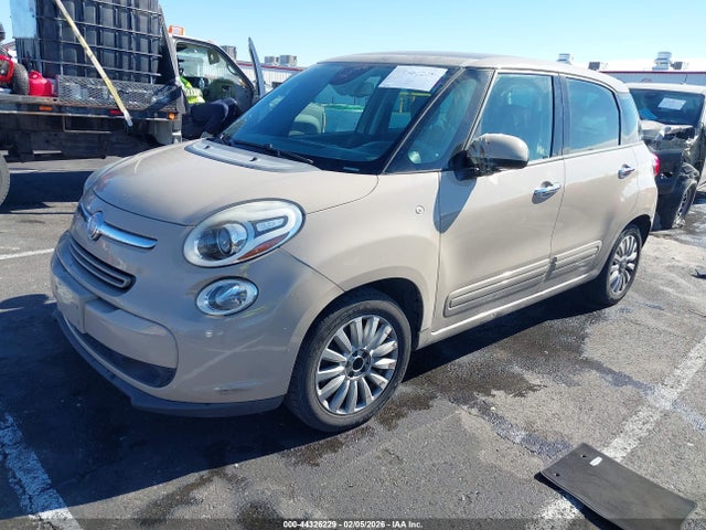 2014 FIAT 500L ZFBCFABH2EZ027128 Photo 1