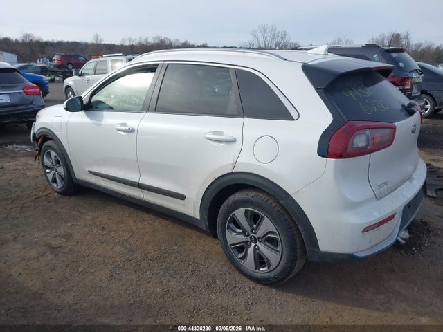 2019 KIA NIRO PLUG-IN HYBRID KNDCC3LD2K5289019 Photo 2