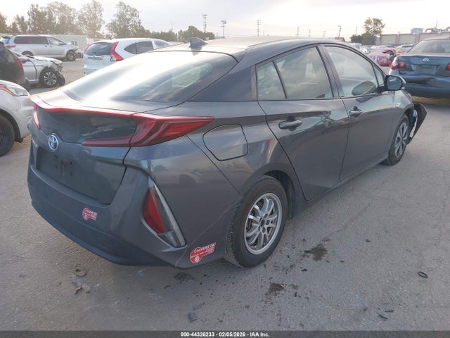 Toyota Prius Prime Plus 2017 JTDKARFP4H3016159 Image 4