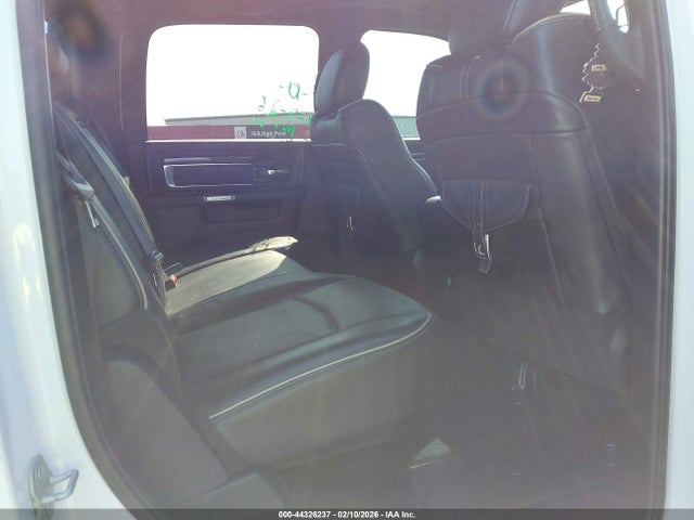 44326237 :رقم المزاد ، 3C63R3FL0JG141936 vin ، 2018 Ram 3500 Limited  4x4 6'4 Box مزاد بيع