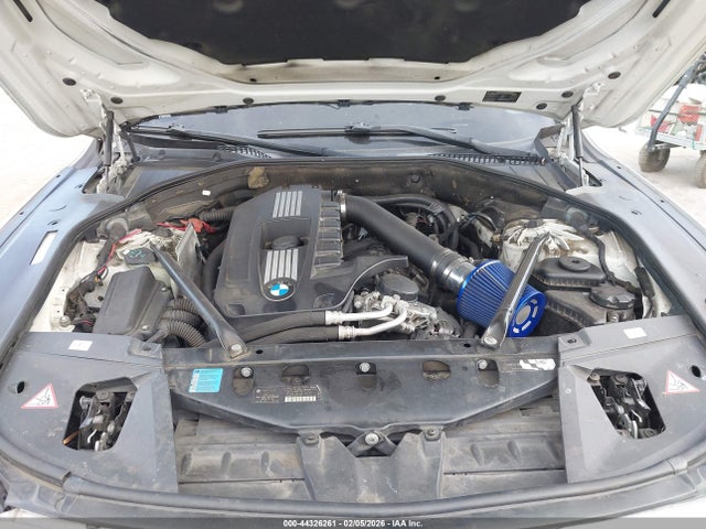 2011 BMW 740I WBAKA4C51BC612677 Photo 9