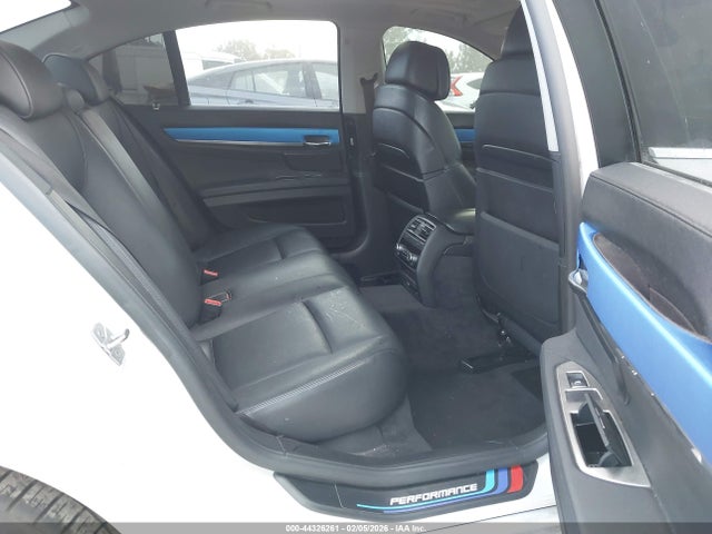 2011 BMW 740I WBAKA4C51BC612677 Photo 7