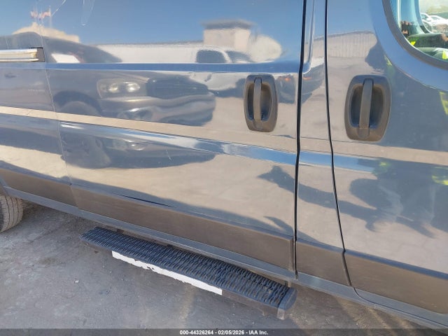 3C6URVJG8KE542092 RAM Promaster 3500 Cargo Van High Roof 159 Wb Ext