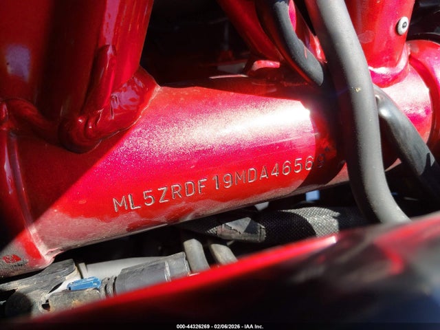 ML5ZRDF19MDA46569 Kawasaki Zr900 F