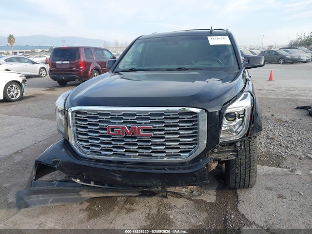 1GKS2HKJ2JR303113 GMC YUKON XL DENALI