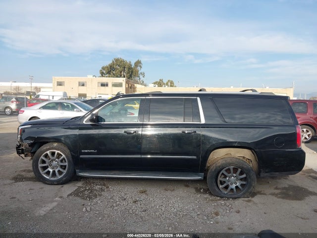 1GKS2HKJ2JR303113 GMC YUKON XL DENALI