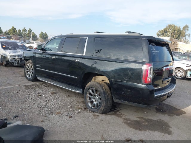 1GKS2HKJ2JR303113 GMC YUKON XL DENALI
