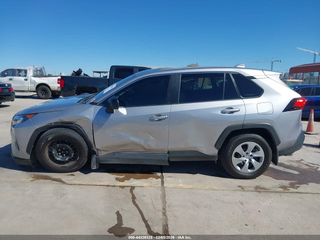 Toyota RAV4 LE 2022 2T3H1RFV6NC190253 Image 14