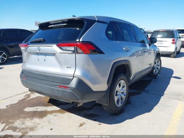 Toyota RAV4 LE 2022 2T3H1RFV6NC190253 Image 4