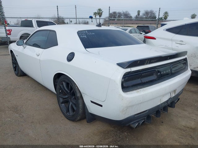 2C3CDZBT5GH209855 Dodge Challenger R/t