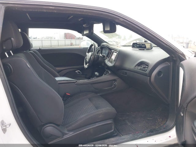 2C3CDZBT5GH209855 Dodge Challenger R/t