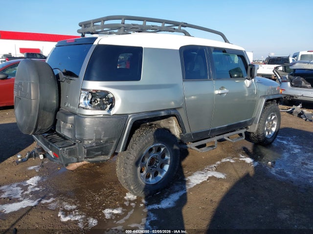 2012 TOYOTA FJ CRUISER JTEBU4BF7CK126303 Photo 3