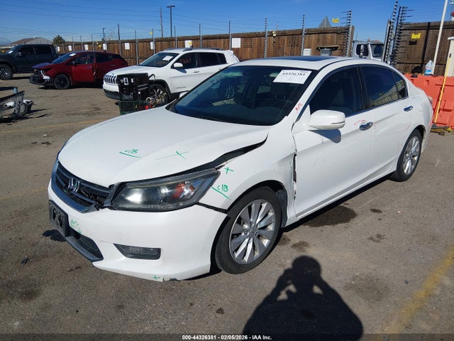 2015 Honda Accord Ex-l მანქანა იყიდება აუქციონზე, vin: 1HGCR2F87FA221739, აუქციონის ნომერი: 44326381