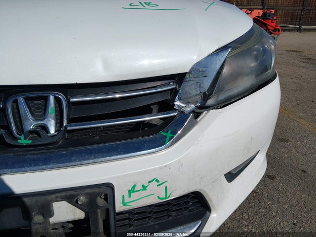 2015 Honda Accord Ex-l მანქანა იყიდება აუქციონზე, vin: 1HGCR2F87FA221739, აუქციონის ნომერი: 44326381