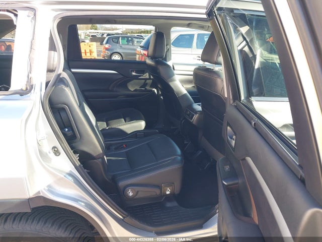 5TDJKRFHXGS313712 Toyota Highlander Xle V6
