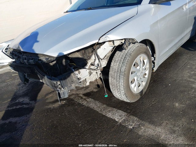 Hyundai ELANTRA SE 2017 5NPD74LF2HH093204 Image 14