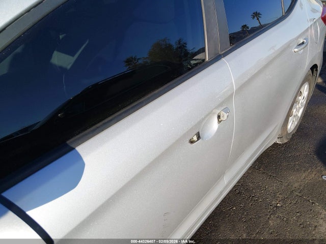 Hyundai ELANTRA SE 2017 5NPD74LF2HH093204 Image 16