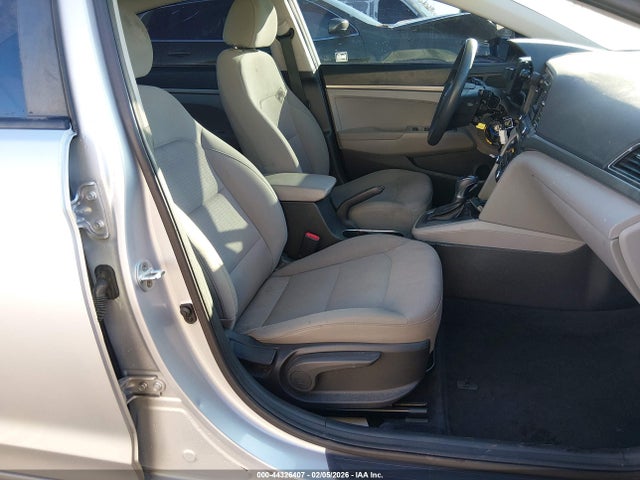 Hyundai ELANTRA SE 2017 5NPD74LF2HH093204 Image 5