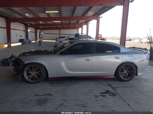 Dodge CHARGER R/T 2019 2C3CDXCT0KH700345 Image 15
