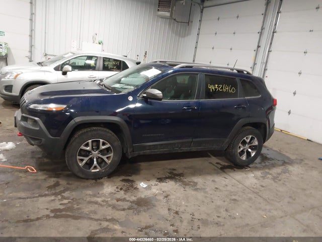 2016 Jeep Cherokee Trailhawk მანქანა იყიდება აუქციონზე, vin: 1C4PJMBS0GW224488, აუქციონის ნომერი: 44326460