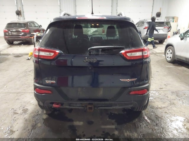 2016 Jeep Cherokee Trailhawk მანქანა იყიდება აუქციონზე, vin: 1C4PJMBS0GW224488, აუქციონის ნომერი: 44326460
