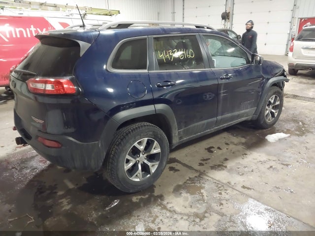 2016 Jeep Cherokee Trailhawk მანქანა იყიდება აუქციონზე, vin: 1C4PJMBS0GW224488, აუქციონის ნომერი: 44326460