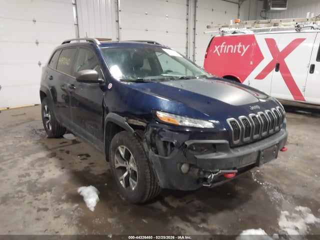2016 Jeep Cherokee Trailhawk მანქანა იყიდება აუქციონზე, vin: 1C4PJMBS0GW224488, აუქციონის ნომერი: 44326460