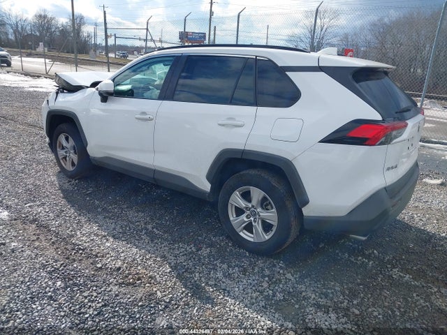 Toyota Rav4 Xle 2021 2T3W1RFV0MC103243 Image 3