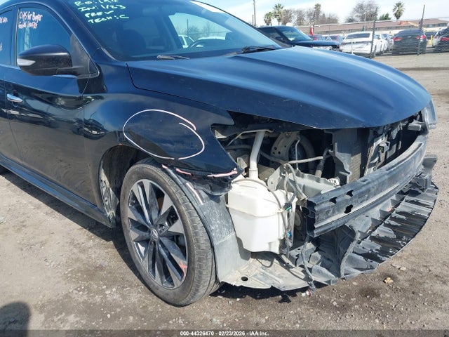 Nissan SENTRA SR 2019 3N1AB7AP0KY358925 Image 18