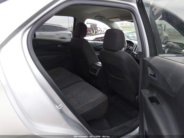 3GNAXUEV2MS102403 Chevrolet Equinox Awd Lt