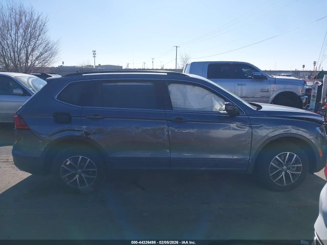 3VV2B7AX1KM189122 Volkswagen Tiguan 2.0t Se/2.0t Sel/2.0t Sel R-line/2.0t Sel R-line Black