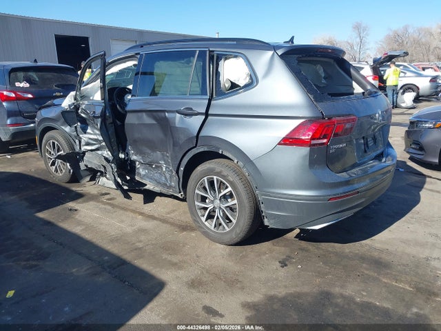 3VV2B7AX1KM189122 Volkswagen Tiguan 2.0t Se/2.0t Sel/2.0t Sel R-line/2.0t Sel R-line Black