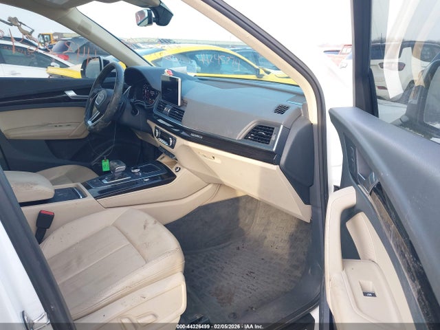 2019 AUDI Q5 WA1BNAFY2K2019728 Photo 4