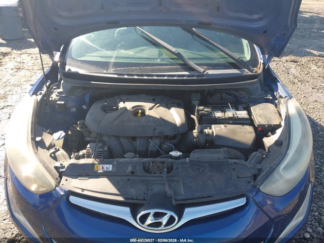 5NPDH4AE8FH593517 Hyundai ELANTRA SE