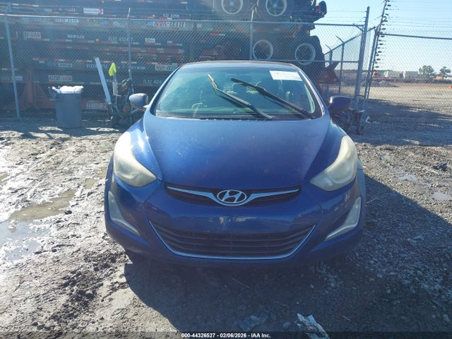 5NPDH4AE8FH593517 Hyundai ELANTRA SE