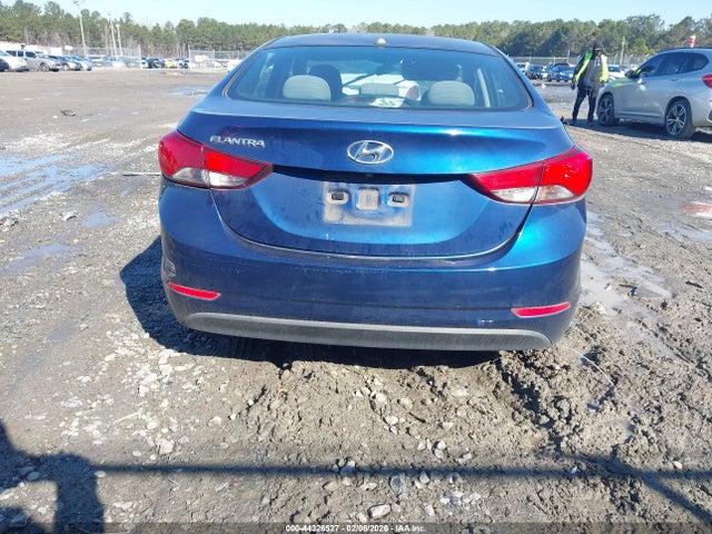 5NPDH4AE8FH593517 Hyundai ELANTRA SE