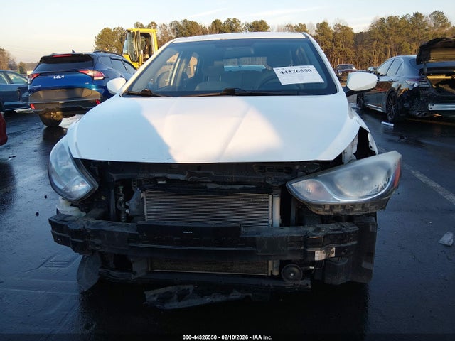 44326550 :رقم المزاد ، KMHCT5AE5DU138185 vin ، 2013 Hyundai Accent Gs مزاد بيع
