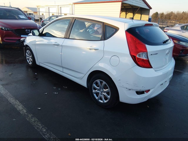 44326550 :رقم المزاد ، KMHCT5AE5DU138185 vin ، 2013 Hyundai Accent Gs مزاد بيع