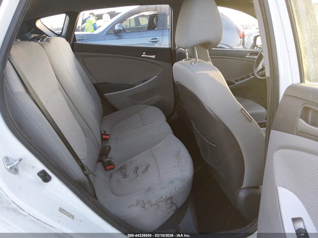44326550 :رقم المزاد ، KMHCT5AE5DU138185 vin ، 2013 Hyundai Accent Gs مزاد بيع