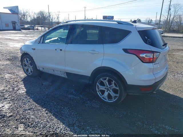 Ford Escape Titanium 2018 1FMCU9J92JUC09488 Image 3