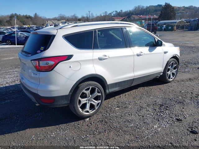Ford Escape Titanium 2018 1FMCU9J92JUC09488 Image 4