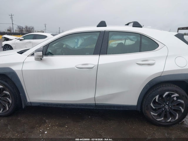 44326558 :رقم المزاد ، JTHX3JBH6N2056212 vin ، 2022 Lexus Ux 200 مزاد بيع