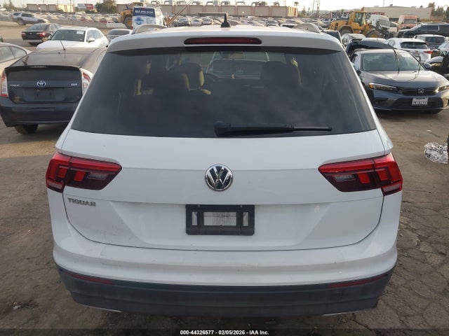 Продажа на аукционе авто 2021 Volkswagen Tiguan 2.0t S, vin: 3VV1B7AX7MM054757, номер лота: 44326577