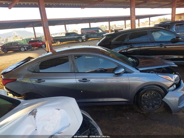 Hyundai ACCENT SE 2018 3KPC24A38JE023106 Image 14