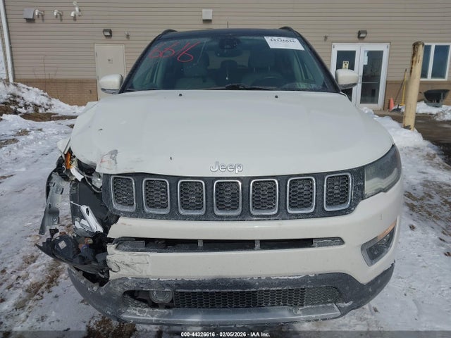 44326616 :رقم المزاد ، 3C4NJDCB0HT666684 vin ، 2017 Jeep New Compass Limited 4x4 مزاد بيع
