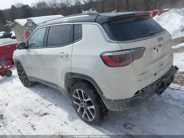 2017 JEEP NEW COMPASS 3C4NJDCB0HT666684 Photo 2