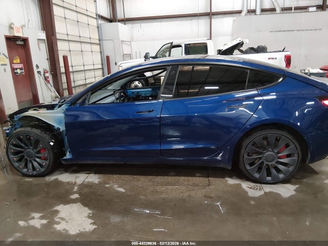 Продаж на аукціоні авто 2022 Tesla Model 3 Performance Dual Motor All-wheel Drive, vin: 5YJ3E1EC8NF270089, номер лоту: 44326636