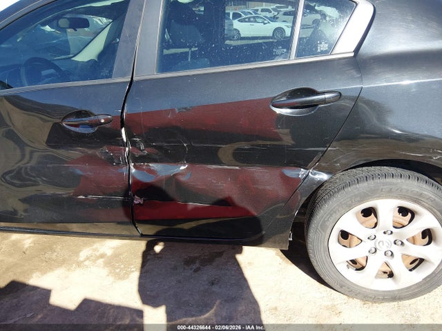 2013 Mazda Mazda3 I Sv მანქანა იყიდება აუქციონზე, vin: JM1BL1TF4D1716499, აუქციონის ნომერი: 44326644